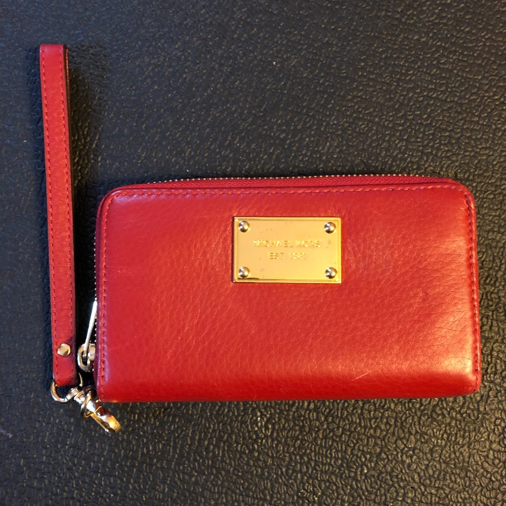 Michael Kors wristlet